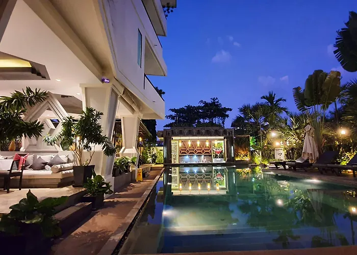 Central Suite Residence 4*